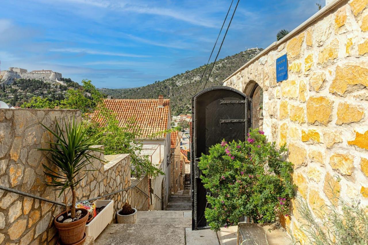 Villa Capitis In The Center Hvar Town Extérieur photo