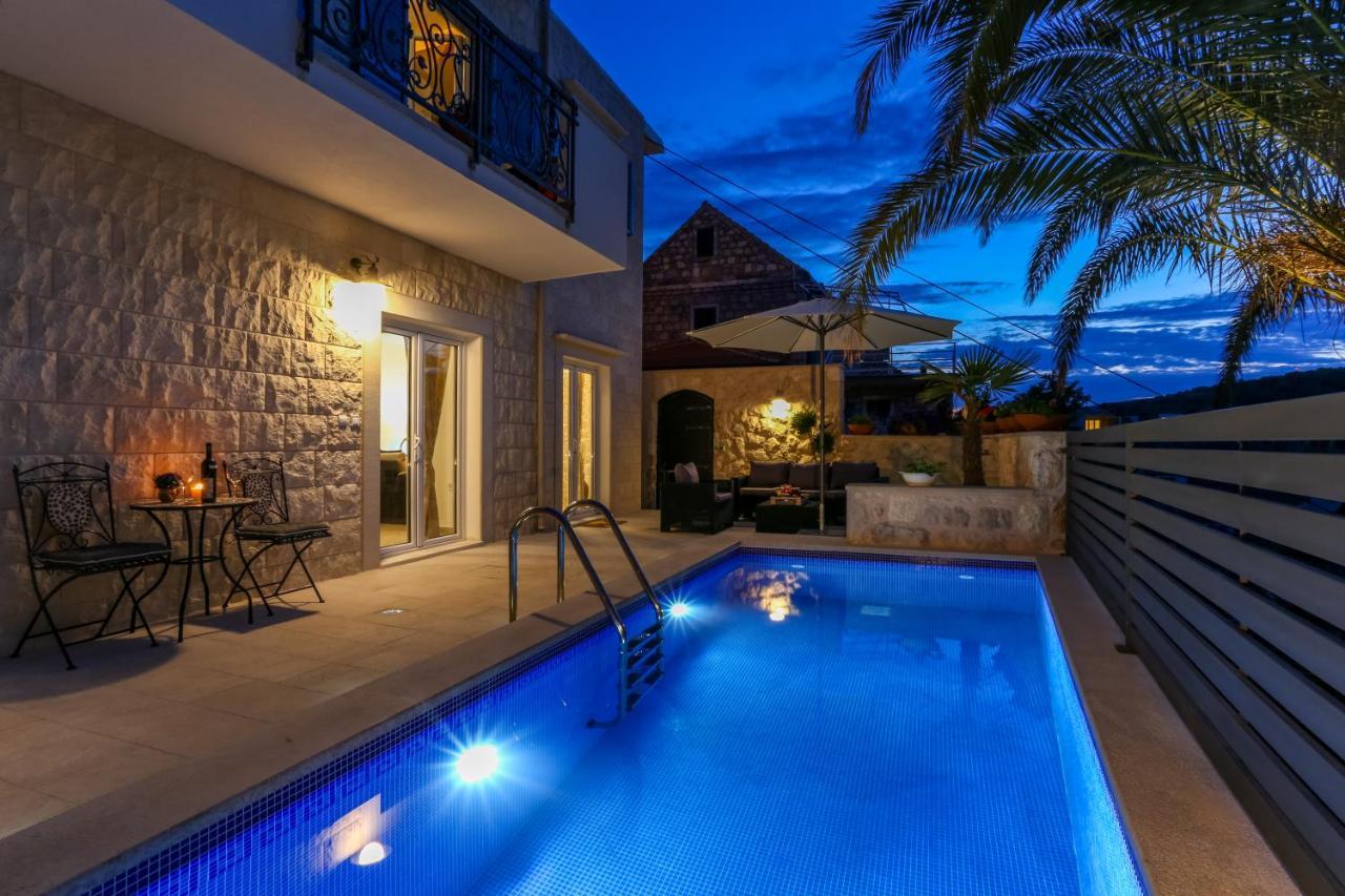 Villa Capitis In The Center Hvar Town Extérieur photo