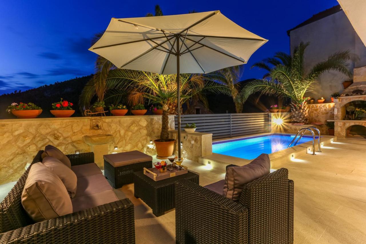 Villa Capitis In The Center Hvar Town Extérieur photo